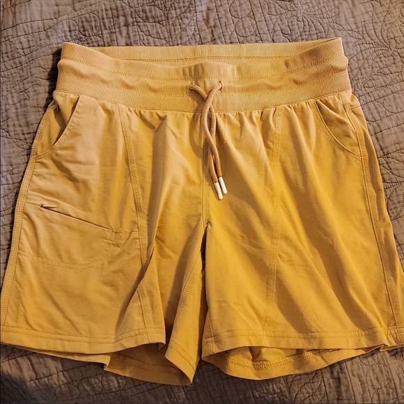 Zyia dark khaki Canyon shorts (goldish color) - Picture 6 of 14